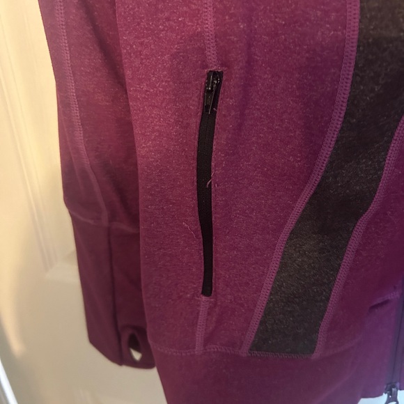 Lululemon sweater - Picture 8 of 8